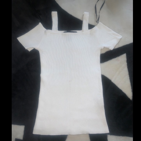 White Ribbed Knit Crop Top - Picture 2 of 4